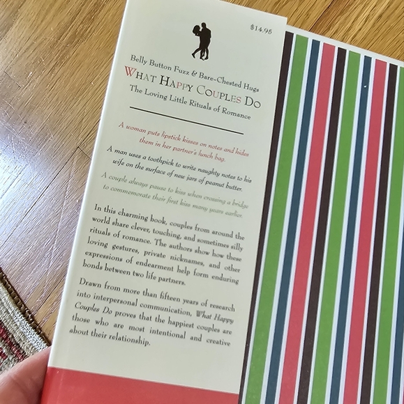 2 books - What Happy Couples Do / What Happy Women Do. Almost new. Carol Bruess - Picture 2 of 6